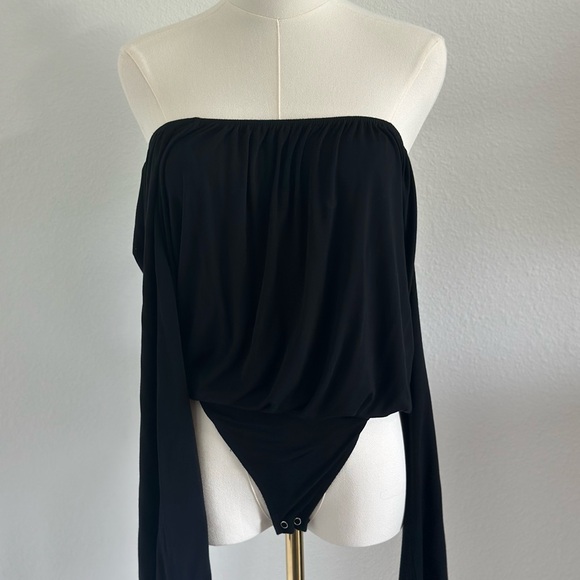 Black Off-Shoulder Bodysuit - Picture 1 of 3